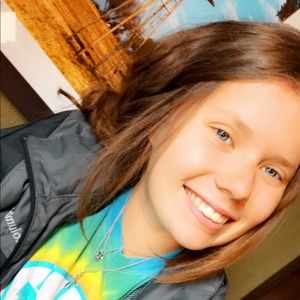 Meet your Posher, Alyssa